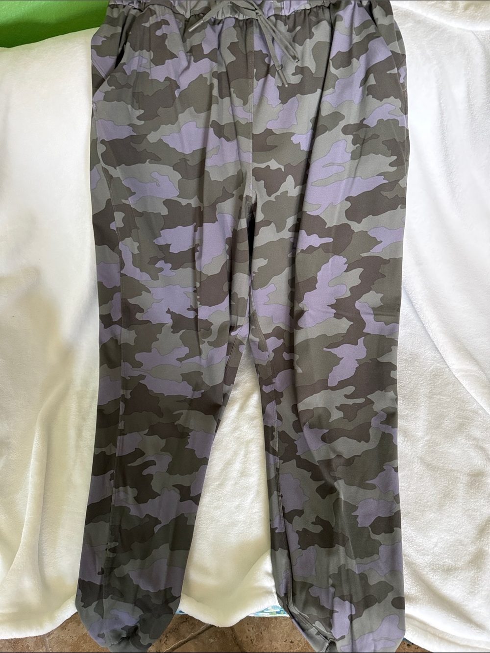 lululemon athletica Lavender & Olive Camo Jogger Pants